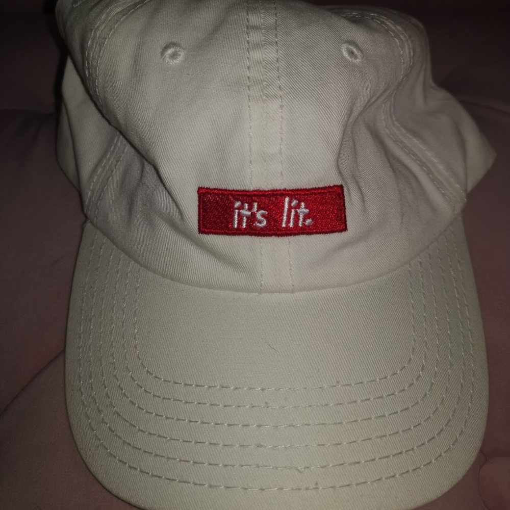 OTTO Curved Hat